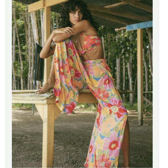 EUC Billabong Wandering Soul Smocked Waist Split Leg Floral Beach Pants Size S/M - Picture 2 of 8